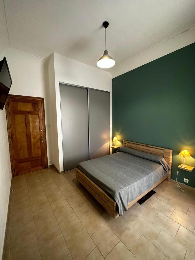 Appartement 4 A 8 Personnes, Spacieux De Standing Classe 4 Etoiles Νιμ Εξωτερικό φωτογραφία