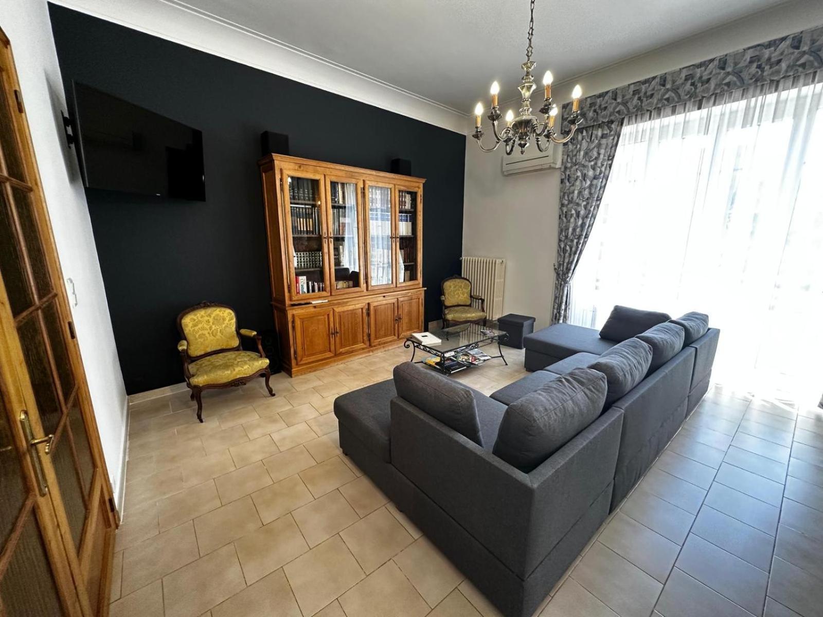 Appartement 4 A 8 Personnes, Spacieux De Standing Classe 4 Etoiles Νιμ Εξωτερικό φωτογραφία