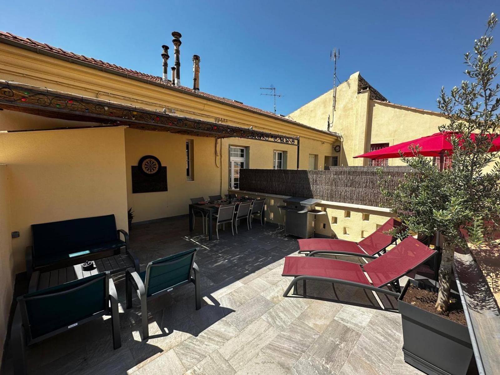 Appartement 4 A 8 Personnes, Spacieux De Standing Classe 4 Etoiles Νιμ Εξωτερικό φωτογραφία