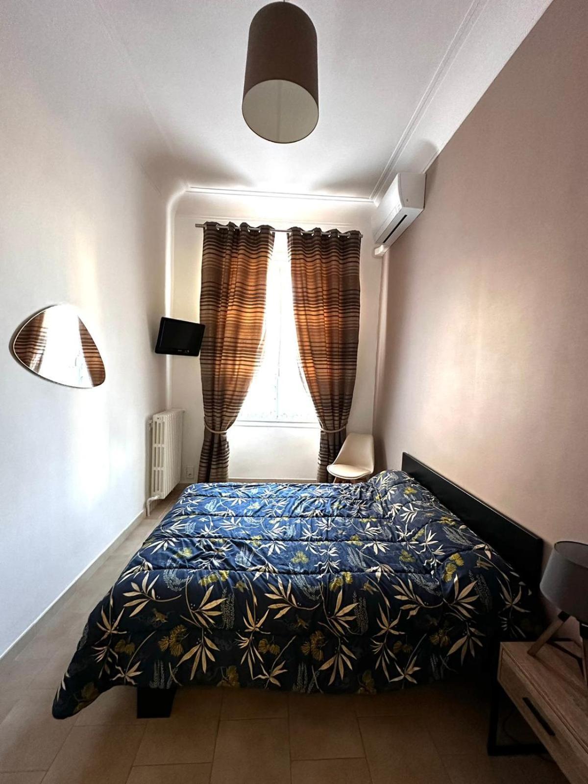 Appartement 4 A 8 Personnes, Spacieux De Standing Classe 4 Etoiles Νιμ Εξωτερικό φωτογραφία
