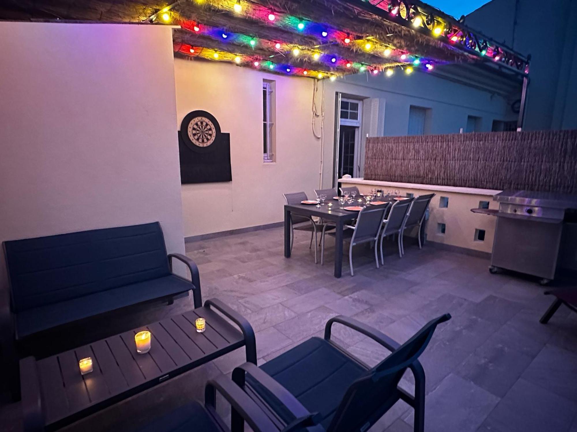 Appartement 4 A 8 Personnes, Spacieux De Standing Classe 4 Etoiles Νιμ Εξωτερικό φωτογραφία